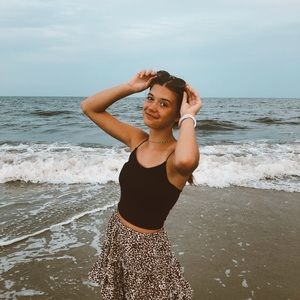 Meet your Posher, Reese